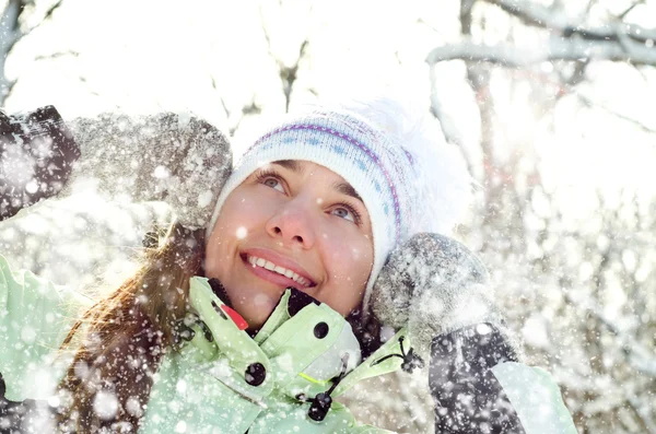 Donna in inverno — Foto Stock