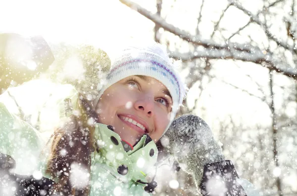 Mulher no inverno — Fotografia de Stock