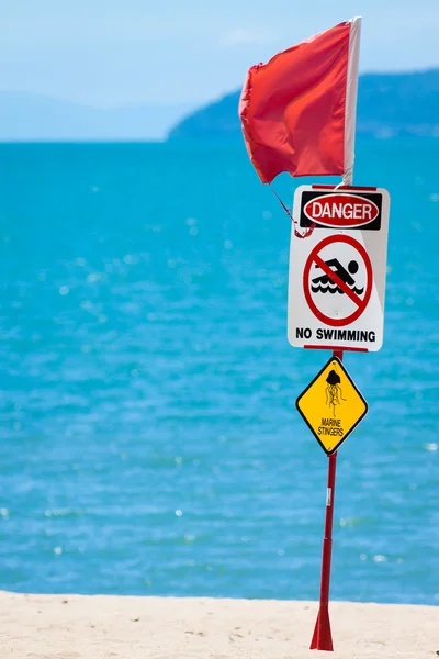 Jelly fish warning sign — Stock Photo, Image