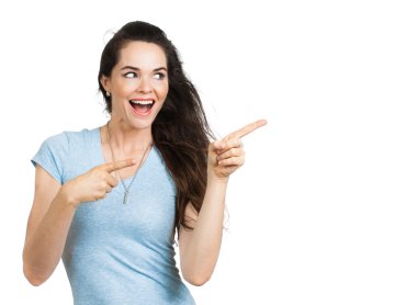 çekici mutlu kadın işaret.