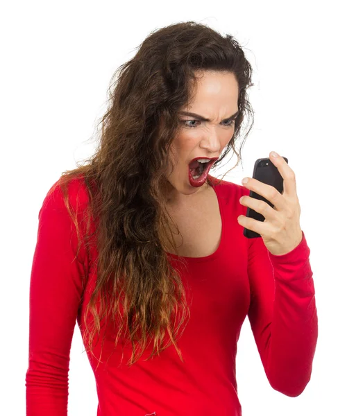 Mulher gritando com seu telefone . — Fotografia de Stock