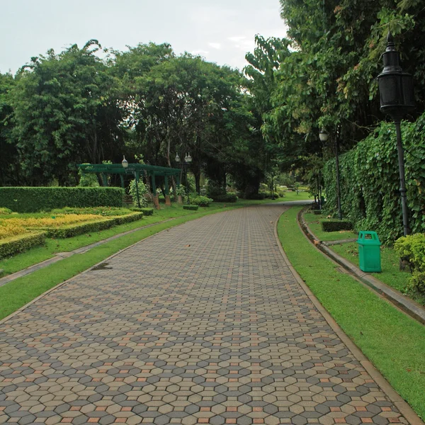 Garden path way — Stock Photo, Image