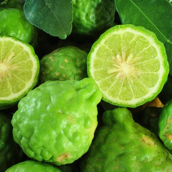 Pile kaffir limes — Stock Photo, Image