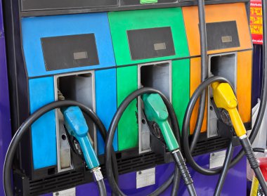 benzin pompası dolum nozulları