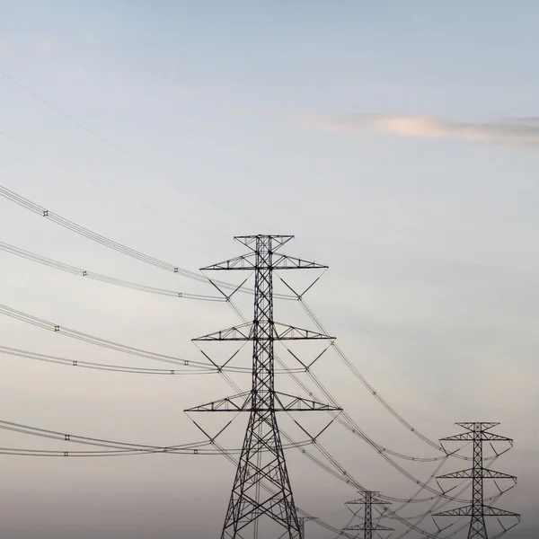 Macht transmissie toren — Stockfoto