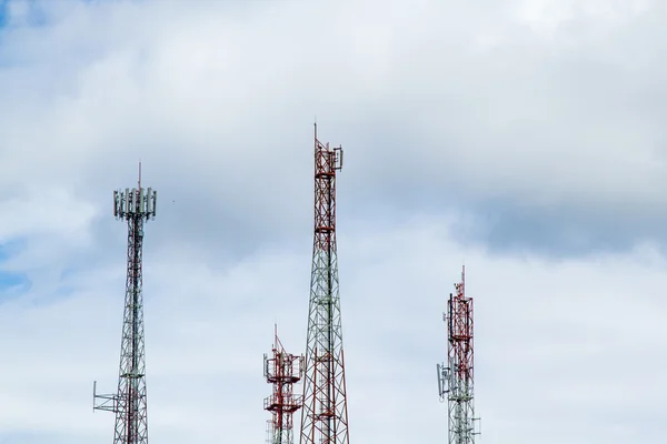 Torre de comunicación —  Fotos de Stock