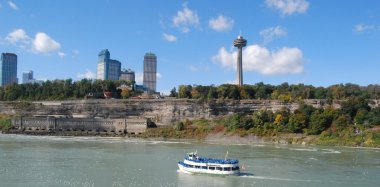 Niagara Şelaleleri ve hizmetçi sis, Kanada