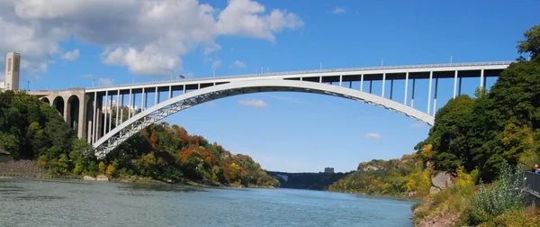 Rainbow Bridge at Niagara Falls USA, and Canada Border — Stock Photo, Image