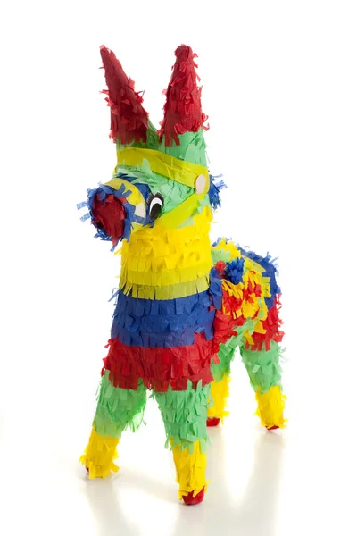Una piñata mexicana tradicional sobre blanco —  Fotos de Stock