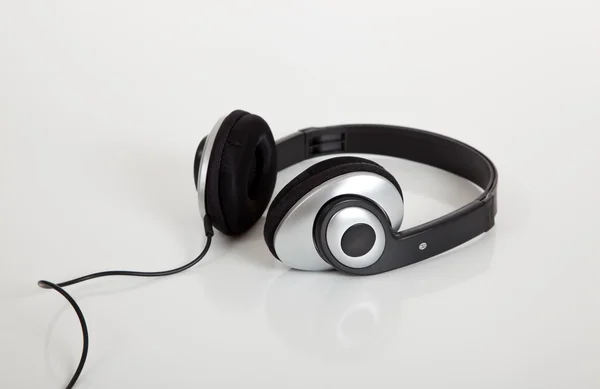 Conjunto de fones de ouvido estéreo em branco — Fotografia de Stock