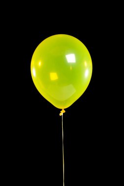 Siyah üstüne sarı parti balon