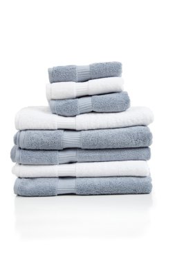 beyaz gri ve beyaz havlular