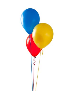 Beyaz bir arka plan üzerinde renkli balonlar