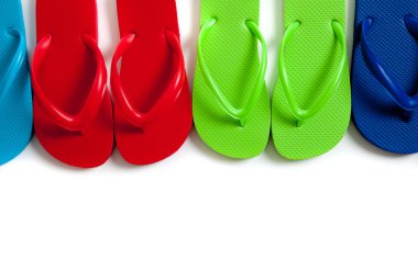 Beyaz bir arka plan üzerinde renkli beyaz