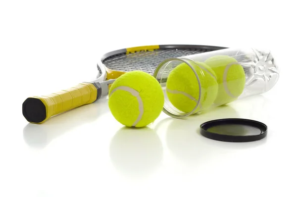 Teniszlabda és -ütő — Stock Fotó