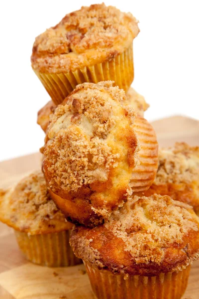 Ein Stapel Zimt Streuselmuffins — Stockfoto