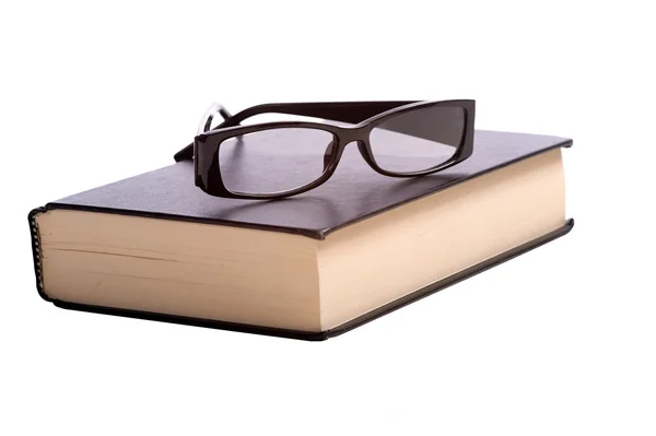 Lunettes de lecture et livre — Photo