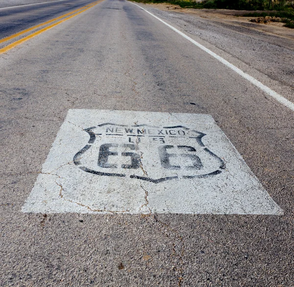 Ein altes, nostalgisches Schild an der historischen Route 66 — Stockfoto