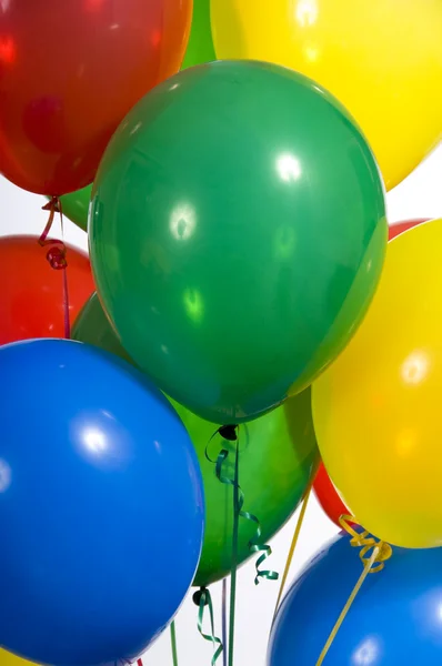 Ballons de fête de couleur primaire — Photo