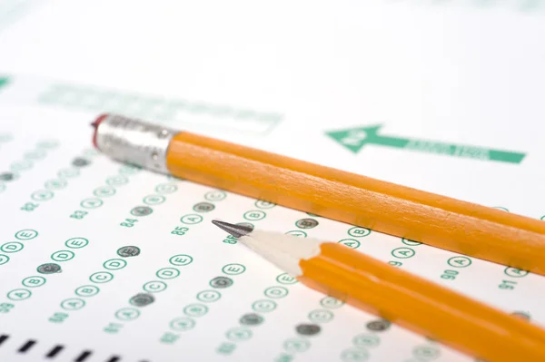 Lápiz en el examen — Foto de Stock