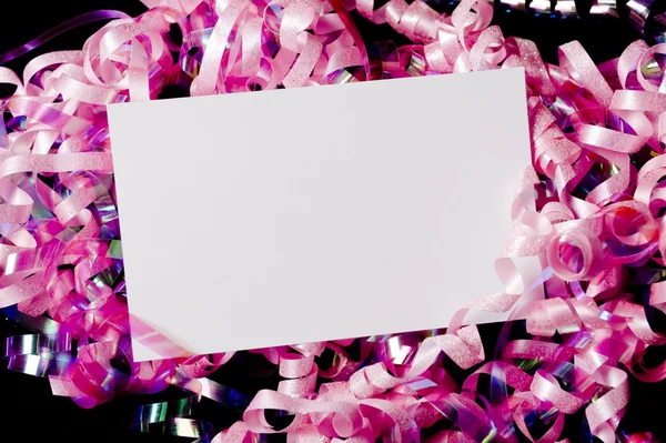 Notecard de fita encaracolada em branco — Fotografia de Stock