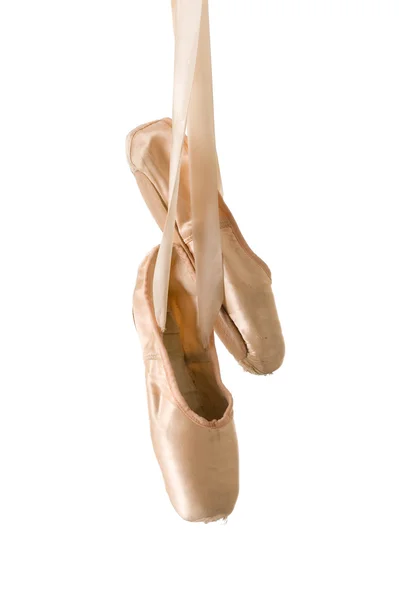 Balett skor på en vit bakgrund — Stockfoto