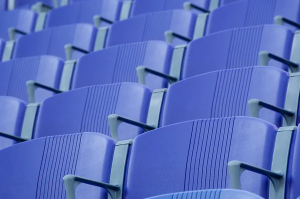 Lila stadion sittplatser — Stockfoto