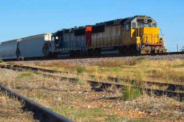 Çift motor lokomotif - tren