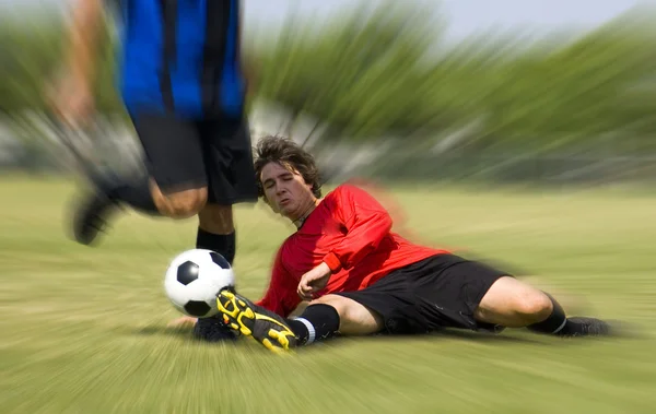 Fotboll - Fotboll - tackla! — Stockfoto