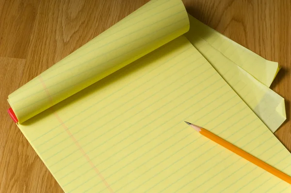 Legal Pad and Pencil — Stock Photo, Image