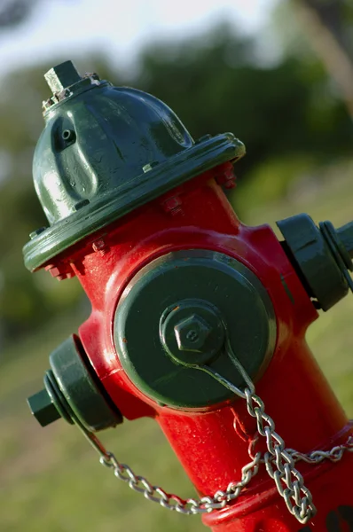 Brandpost - röd och grön — Stockfoto