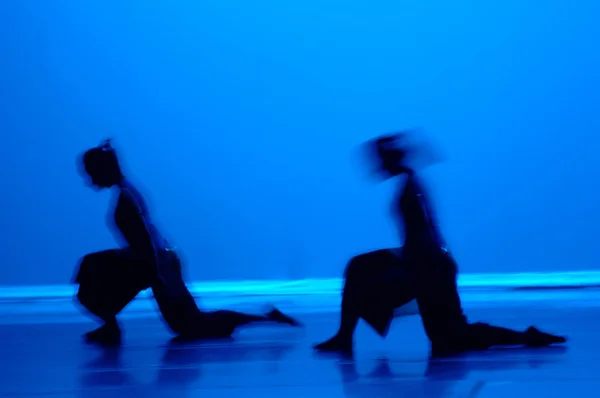 ब्लू में नृत्य — स्टॉक फ़ोटो, इमेज