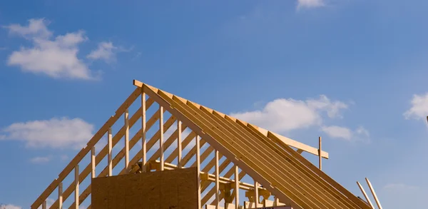 Nieuw huis in aanbouw — Stockfoto