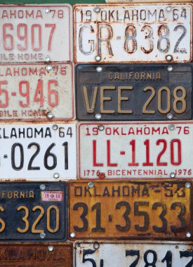 eski vintage Amerikan plakalara grubu