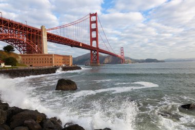 golden gate Köprüsü manzaralı görünüm