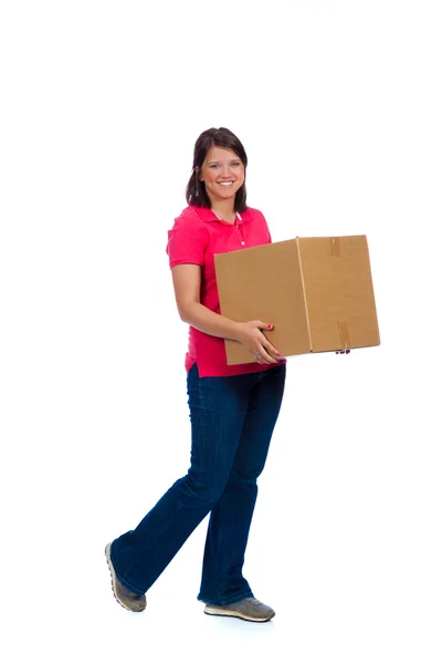 Giovane signora che tiene una scatola in movimento — Foto Stock