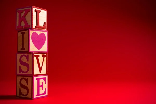 Aftelkalender voor Valentijnsdag decoratie met het woord liefde — Stockfoto