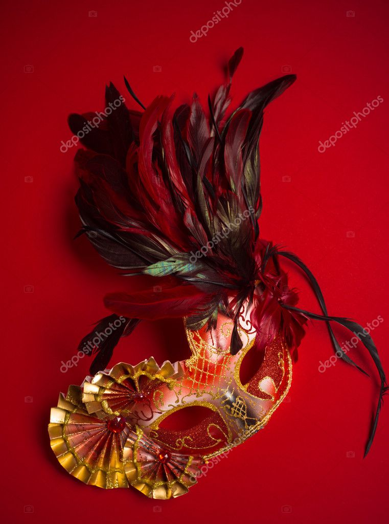 black mardi gras mask