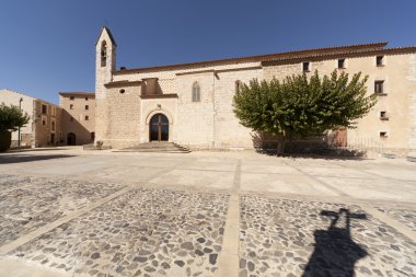 Ortaçağ kilise
