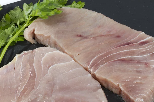 Raw tuna — Stock Photo, Image