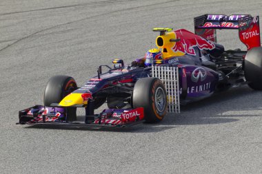 catalunya pistinde test gün formülü bir takım