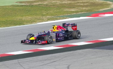 catalunya pistinde test gün formülü bir takım