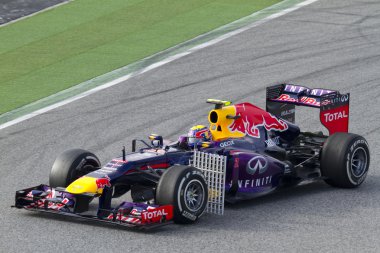 catalunya pistinde test gün formülü bir takım