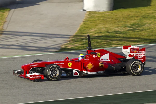 Formule 1 teams test dagen op catalunya circuit — Stockfoto