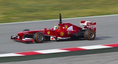 catalunya pistinde test gün formülü bir takım