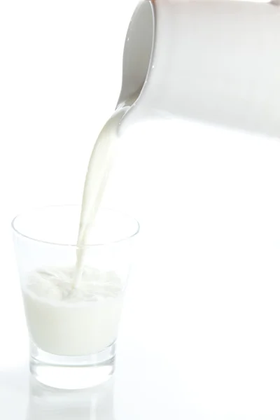 Pahar cu lapte — Fotografie, imagine de stoc