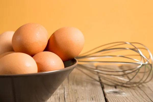 Bowl with eggs — Stock Photo, Image