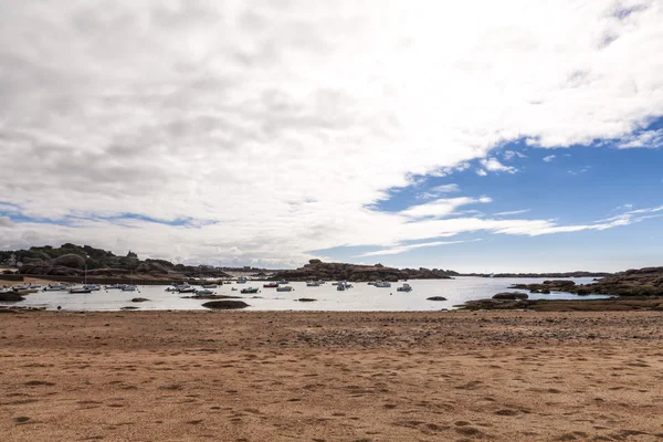 Tengerparti város Cancale — Stock Fotó