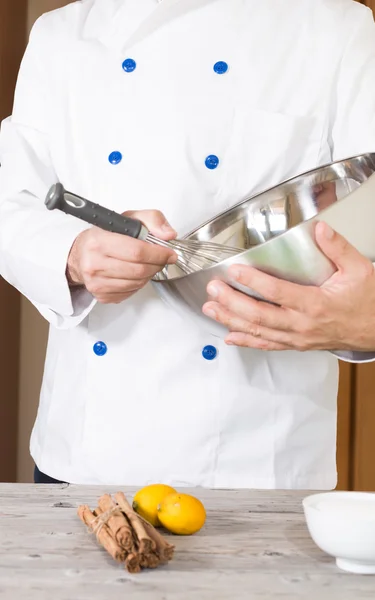 Rührbesen kochen — Stockfoto