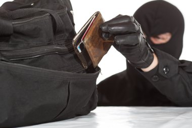 Cüzdanını çalan hırsız